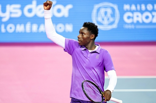 'Black diamond' 16-year-old debuts on ATP Tour, promising a bright future