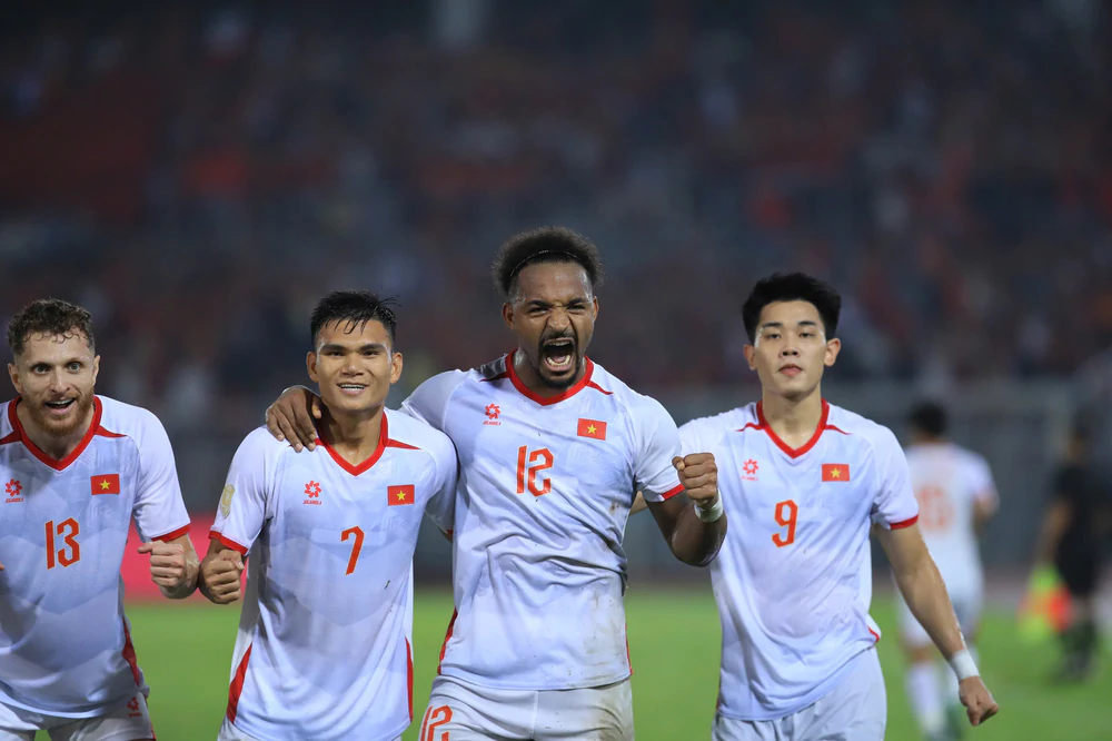 Bán kết lượt đi ASEAN Cup 2026, Malaysia 0-2 Việt Nam: Cửa chung kết rộng mở - Ảnh 1. Bán kết lượt đi ASEAN Cup 2026, Malaysia 0-2 Việt Nam: Cửa chung kết rộng mở - Ảnh 1.