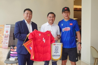 A high-ranking VFF official takes an important step for the Vietnam national team in South Korea