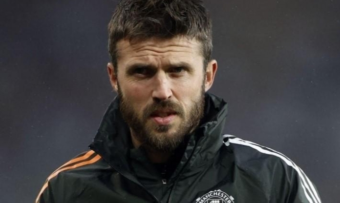 Khủng hoảng đầu tiên cho Michael Carrick