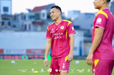 The defender who just won the V.League officially becomes a teammate of Công Phượng.