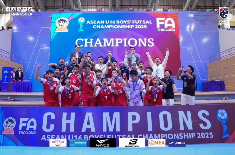 Indonesian fans are ecstatic as their team wins the Southeast Asian championship
