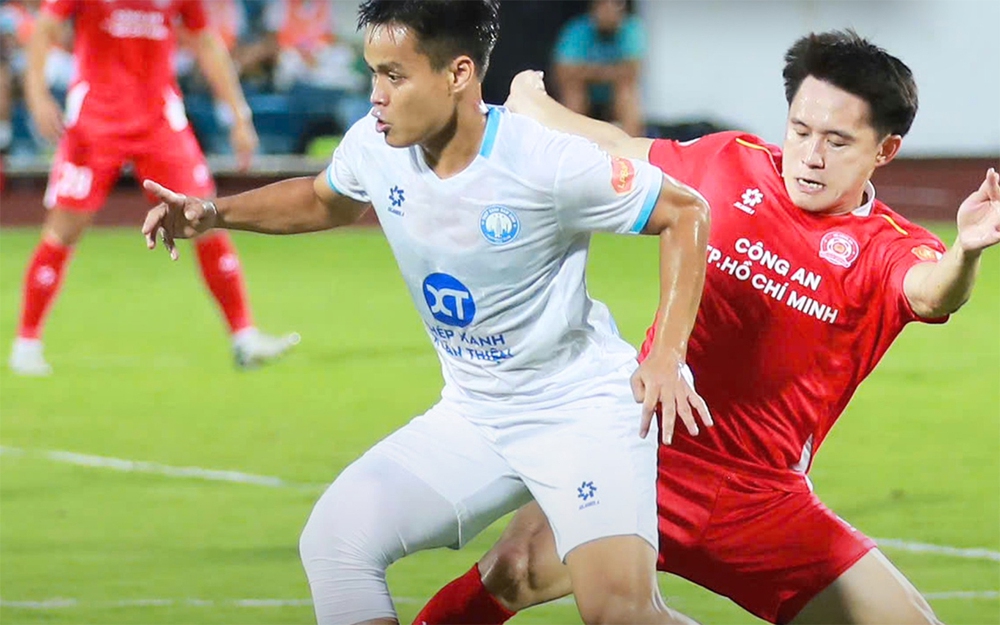 Nam Định vs Công An TPHCM - Ảnh 1.