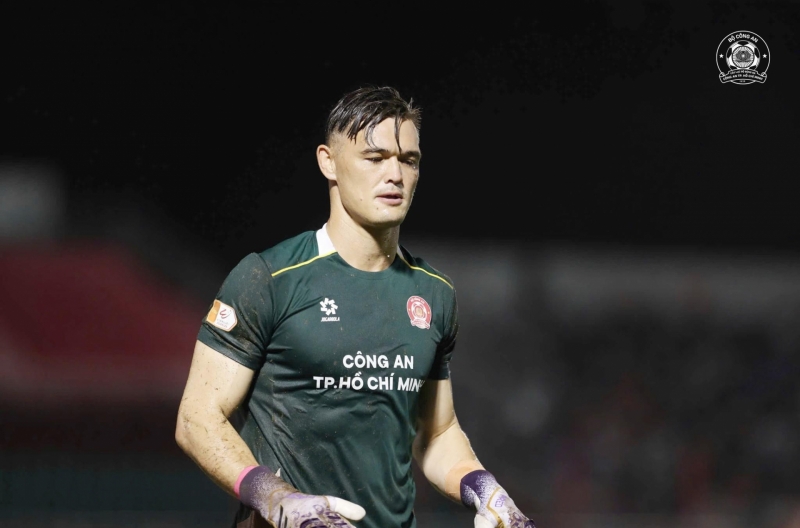 Is the Vietnam national team about to gain a high-quality naturalized goalkeeper?