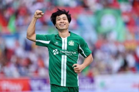 Cong Phuong makes a comeback, V-League set to explode
