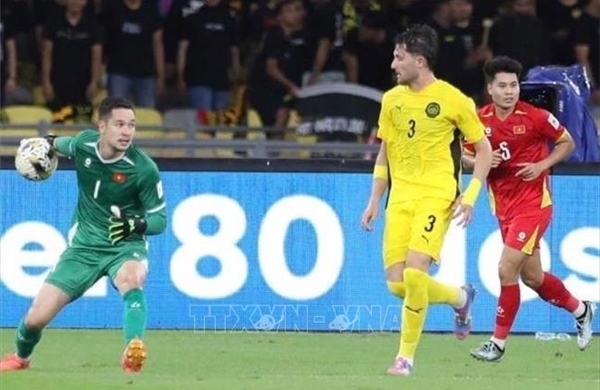 Vietnamese fans' reaction to AFC awarding a loss to the Malaysian team