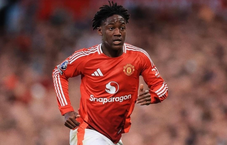 Clear moment when MU&#39;s top young star says goodbye