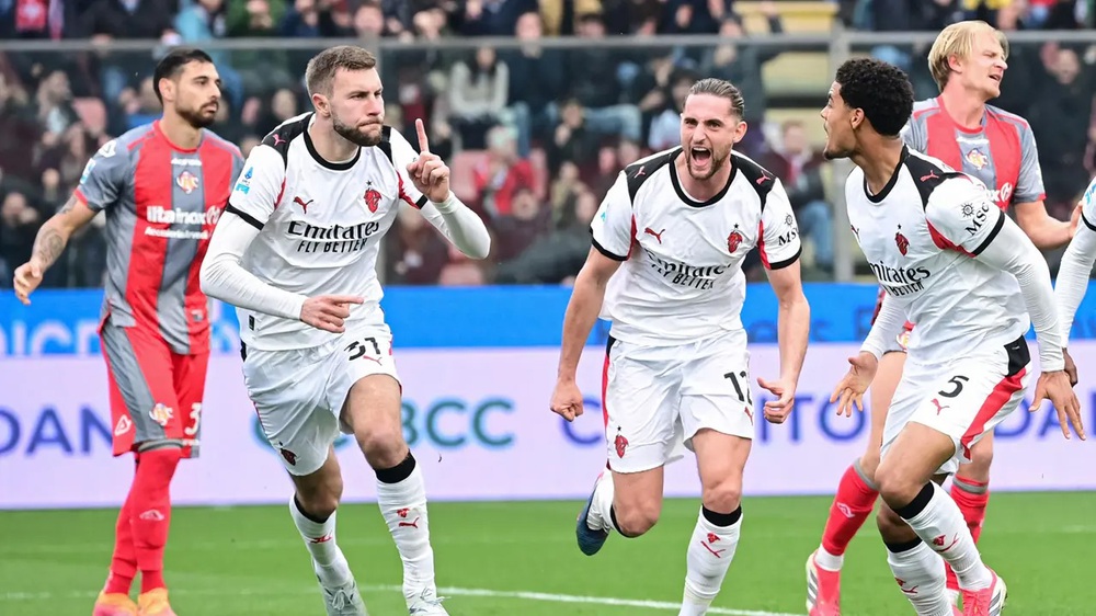 Cremonese - Milan 0-2: Milan càng đá càng “phế” - Ảnh 1.