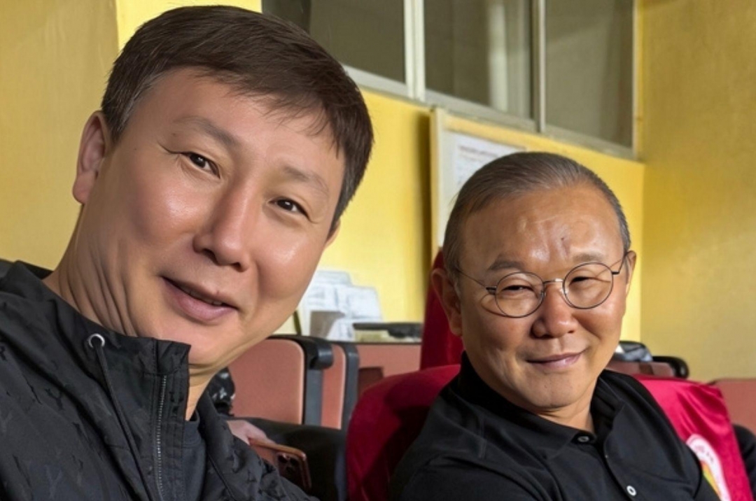 Coach Park Hang Seo is humble, praises Kim Sang Sik