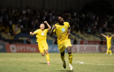 The super striker set to naturalize has officially landed at a V.League giant.