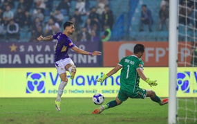 Hoàng Hên is the 'key' for Coach Kim Sang Sik