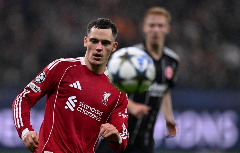 Florian Wirtz hết tàng hình, Liverpool thắng đậm Frankfurt 726921
