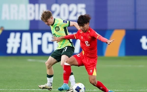 Vietnam U17 cleverly arranges a penalty kick to lead ahead of Australia U17