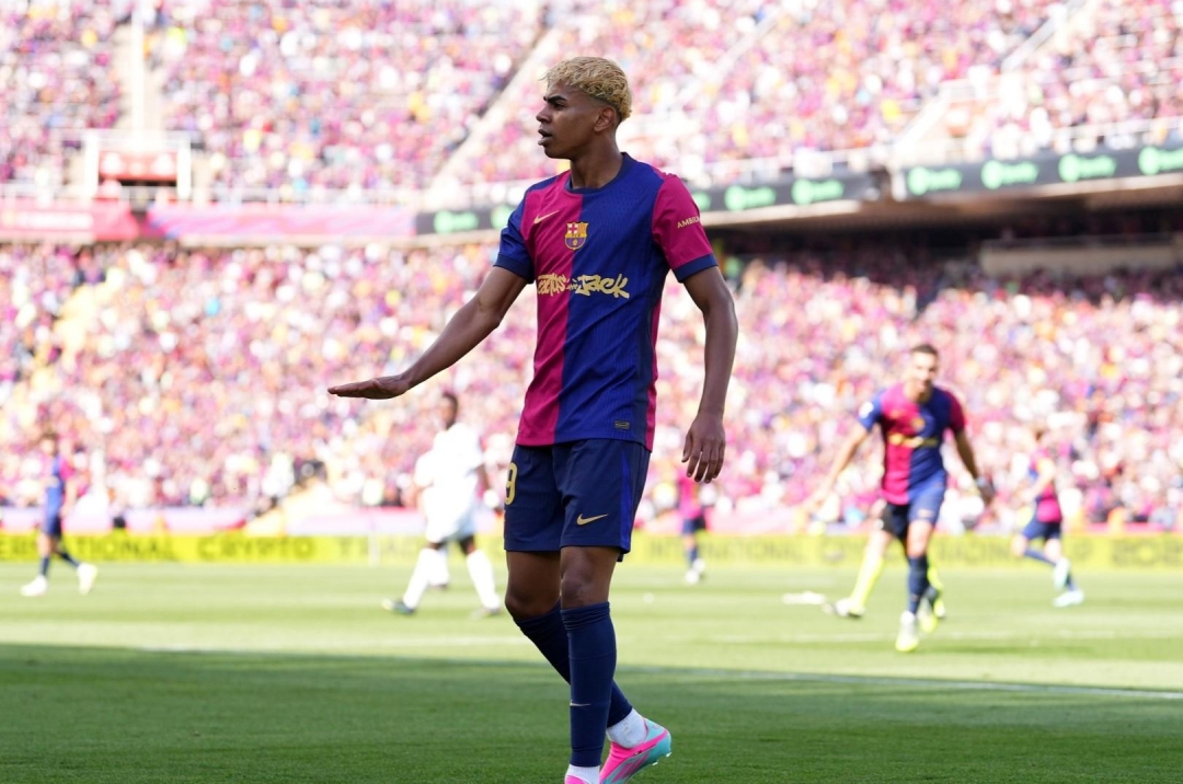 Yamal brings unfortunate news to Real Madrid ahead of the 'El Clasico' match.