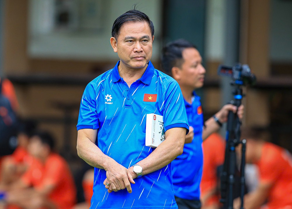 Phó Chủ tịch VFF Trần Anh Tú: 'Chúng tôi luôn tin tưởng Quang Hải' - Ảnh 1. Phó Chủ tịch VFF Trần Anh Tú: 'Chúng tôi luôn tin tưởng Quang Hải' - Ảnh 1.