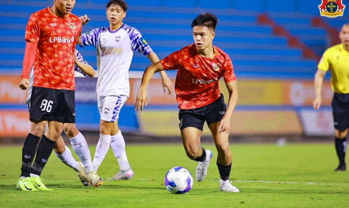 'Đại gia' Ninh Bình thắng 3-0 ngày đầu xuân năm mới