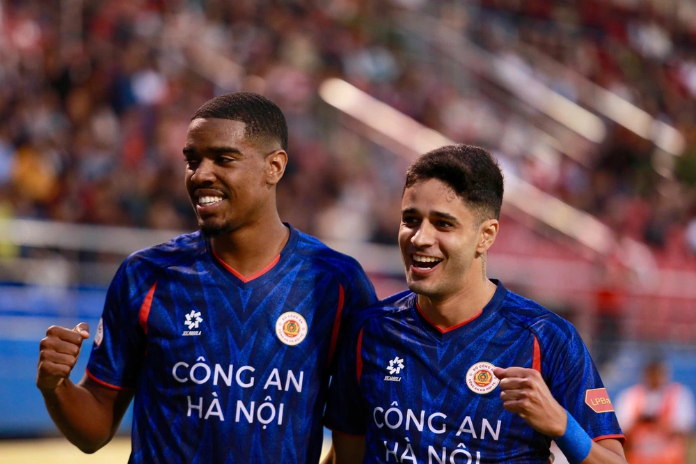 Học trò của HLV Kim Sang Sik ghi bàn đẹp mắt trước khi lên ĐT Việt Nam, CLB của Hoàng Đức nhận thất bại - Ảnh 1.