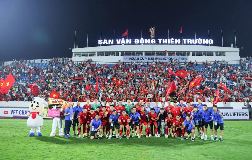 Tin nóng bóng đá Việt Nam hôm nay 2/4: AFC chúc mừng đội tuyển Việt Nam; U20 nữ Việt Nam chơi kỷ luật - Ảnh 1.