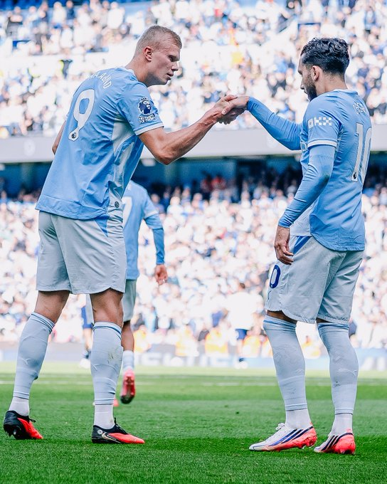 Man City bị kết luận vi phạm 114 cáo buộc, đối mặt nguy cơ bị trừ điểm và tước danh hiệu - Ảnh 2. Man City bị kết luận vi phạm 114 cáo buộc, đối mặt nguy cơ bị trừ điểm và tước danh hiệu - Ảnh 2.