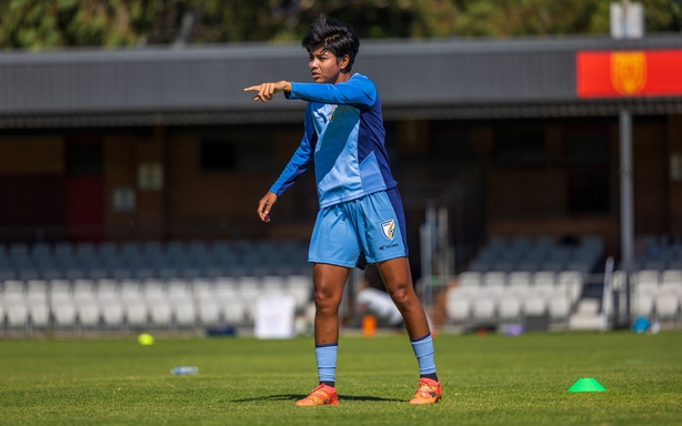 Meeting the Vietnamese team, Indian female footballer dreams of World Cup ticket