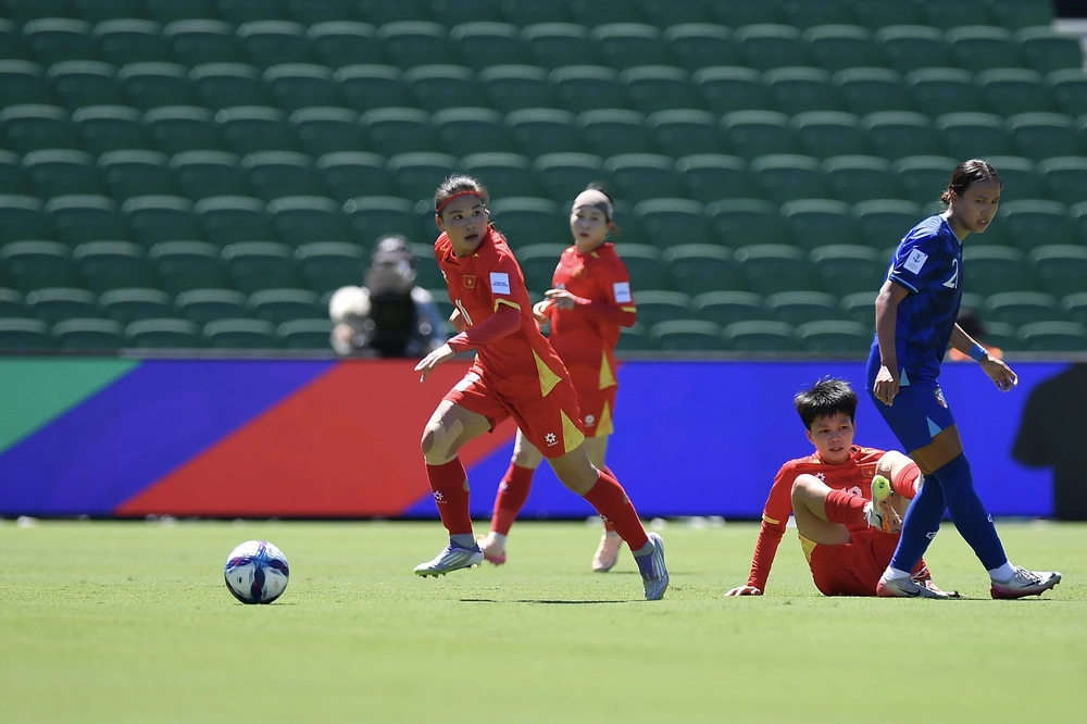 HLV Mai Đức Chung đặt mục tiêu giành điểm trước Nhật Bản - Ảnh 2.