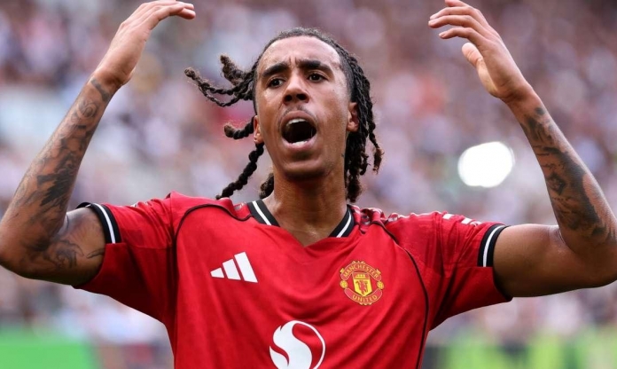 Bom tấn MU bất ngờ trở lại khoác áo đội bóng cũ