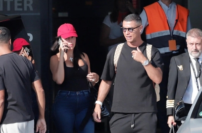 Ronaldo wears a diamond ring, sparking rumors of a wedding with Georgina