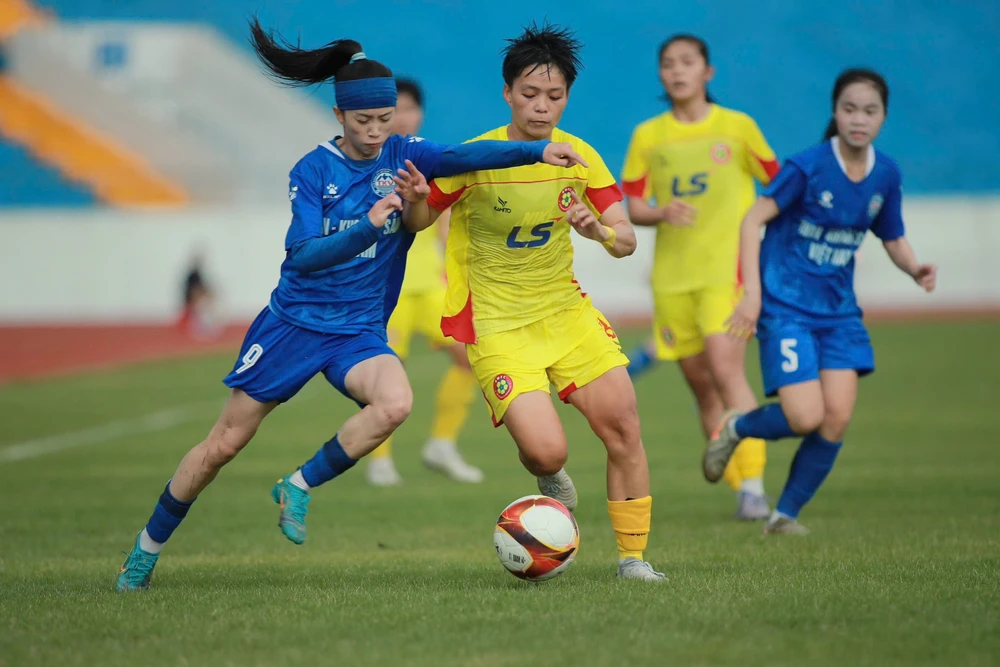 Tin nóng bóng đá Việt hôm nay 20/5: CAHN hướng tới 5 kỷ lục tại V-League; HLV Roland tin U17 Việt Nam tiến bộ tại World Cup - Ảnh 3. Tin nóng bóng đá Việt hôm nay 20/5: CAHN hướng tới 5 kỷ lục tại V-League; HLV Roland tin U17 Việt Nam tiến bộ tại World Cup - Ảnh 3.