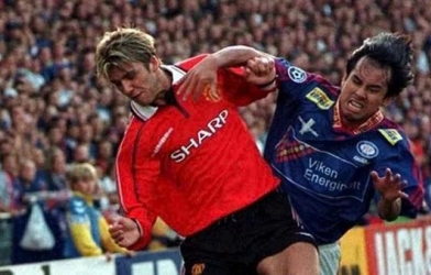 Who is the Vietnamese expatriate footballer valued at $1 million who competed against Beckham and Henry?