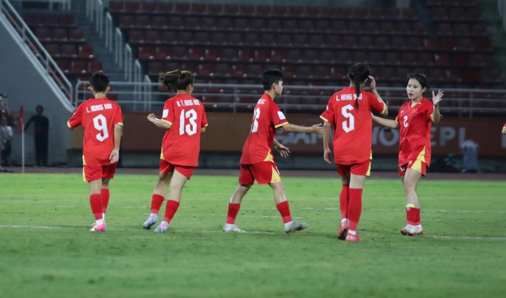 Các cô gái Việt Nam sẽ phải chờ kết quả các bảng đấu còn lại để biết có giành quyền vào tứ kết giải U20 nữ Châu Á 2026 hay không