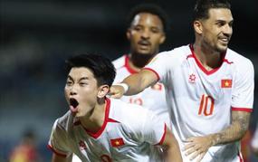 Expected lineup for Vietnam vs Singapore: Starting with the trio of Đình Bắc - Xuân Son - Hoàng Hên