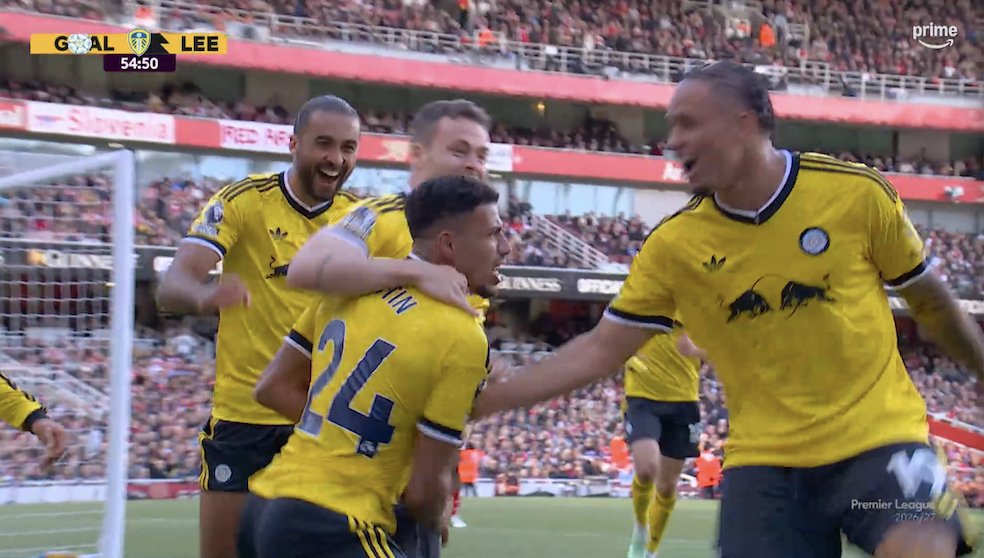 Ngược dòng bản lĩnh, Arsenal cân bằng điểm số với Man City - Ảnh 4. Ngược dòng bản lĩnh, Arsenal cân bằng điểm số với Man City - Ảnh 4.