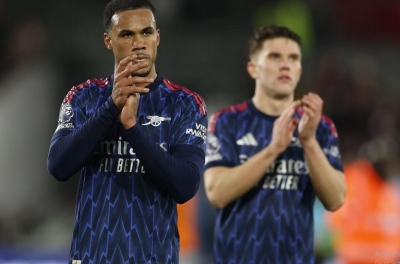 Slipping up against Brentford, Arsenal feels the heat from Man City in the title race