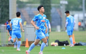 Vietnam football hot news today March 20: FIFA highly praises coach Kim Sang Sik