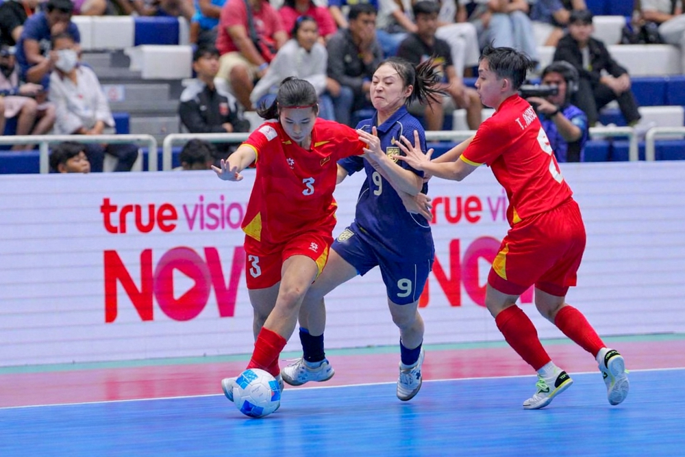 Futsal nữ Việt Nam thất bại để nhìn lại mình - Ảnh 3.