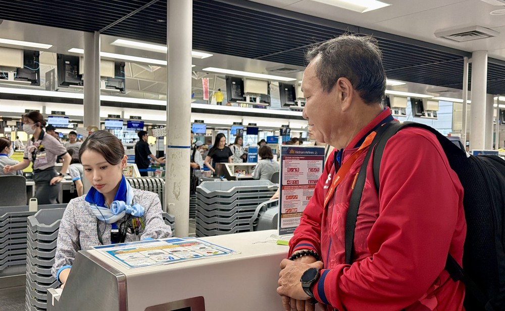 U23 Việt Nam và đội tuyển nữ về nước sau khi dừng bước ở tứ kết ASIAD - Ảnh 1. U23 Việt Nam và đội tuyển nữ về nước sau khi dừng bước ở tứ kết ASIAD - Ảnh 1.