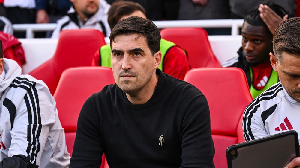 HLV Liverpool nói thẳng về chiếc thẻ đỏ trong trận thua Man City - Ảnh 2. HLV Liverpool nói thẳng về chiếc thẻ đỏ trong trận thua Man City - Ảnh 2.