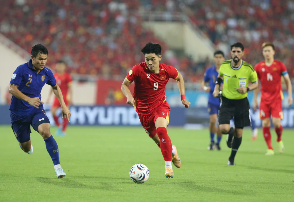Đội tuyển Việt Nam đá giao hữu với Qatar trước Asian Cup 2027 - Ảnh 1. Đội tuyển Việt Nam đá giao hữu với Qatar trước Asian Cup 2027 - Ảnh 1.