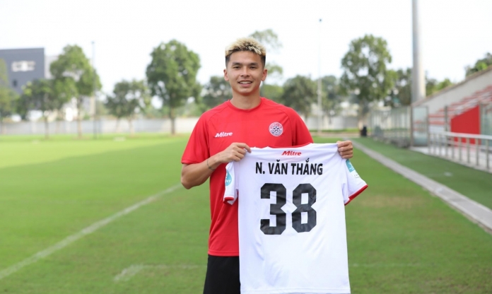 Tiền vệ Việt kiều Mỹ 'ghi bàn như máy' sau khi rời bóng đá Việt