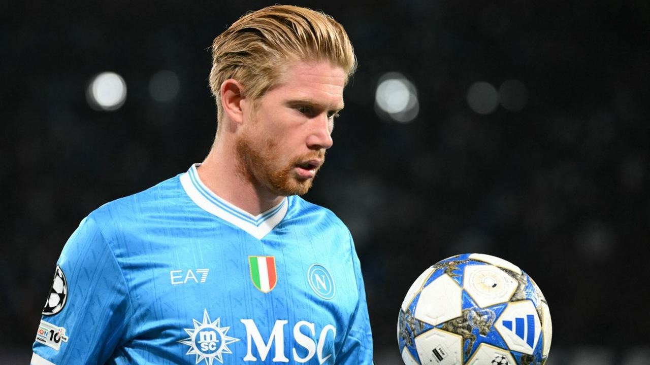 HLV Napoli bất ngờ chỉ trích đội nhà vì chiêu mộ De Bruyne và Hojlund 
