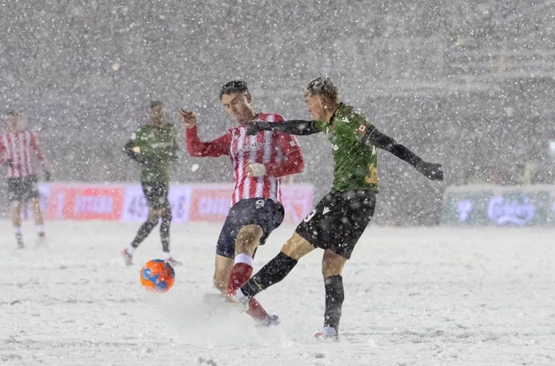 'Thường Châu tuyết trắng' phiên bản Canada và siêu phẩm top 1 lịch sử