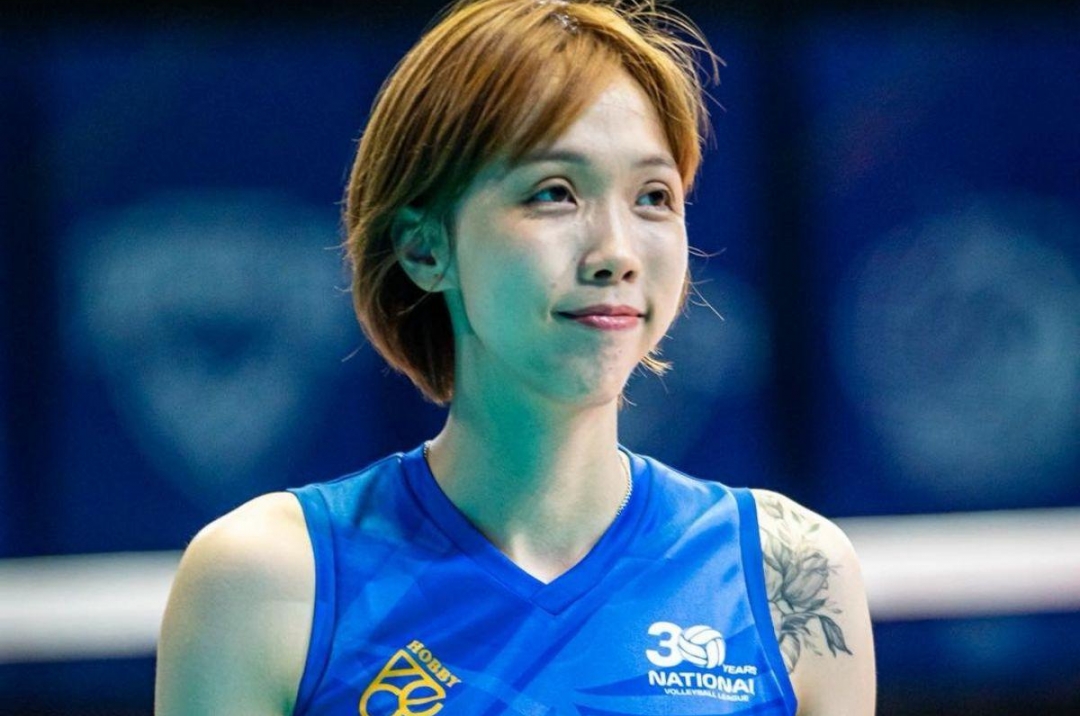 Vietnam's Top Female Volleyball Middle Blocker Debuts with Mongolian Team