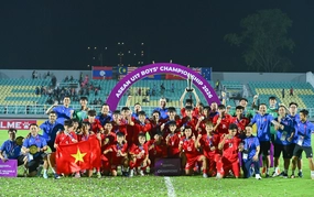 Coach Roland brings belief to youth training centers