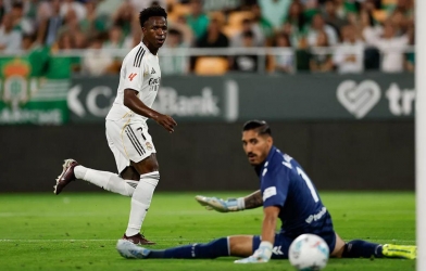 Vinicius shines, Real Madrid still misses chance to close in on Barcelona