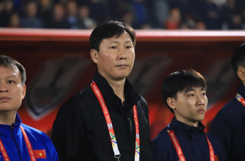 Coach Kim Sang Sik does not exclude any players from the Vietnam national team
