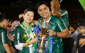 Coach Viet Thang: 'Winning football brings countless pressures'