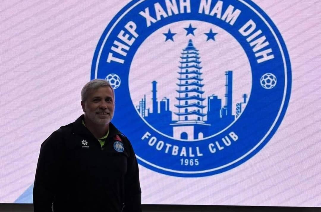 Nam Định Club officially appoints a Brazilian head coach