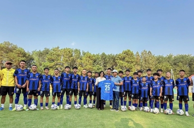 A large number of young Vietnamese players are about to compete against teams from South Korea and Japan.