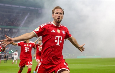 Bayern Munich secures a staggering 96-goal victory over German club.