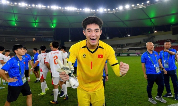 Thủ môn số 1 U23 Việt Nam nhận mưa lời khen khi về V-League